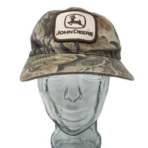Damaged Daystone John Deere Baseball Cap Camo
